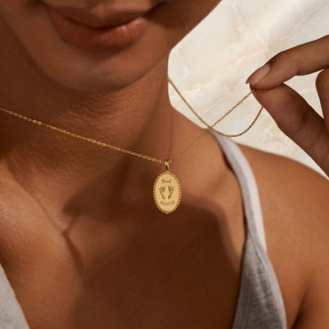 JWH personalized necklace gift