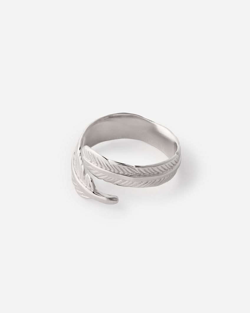 Dainty Leaf Ring - Everyday Jewelry