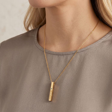 JWH personalized necklace gift
