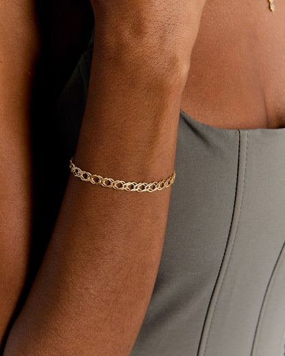 Stylist Bold Women Silver Bracelet - Chain Bracelet