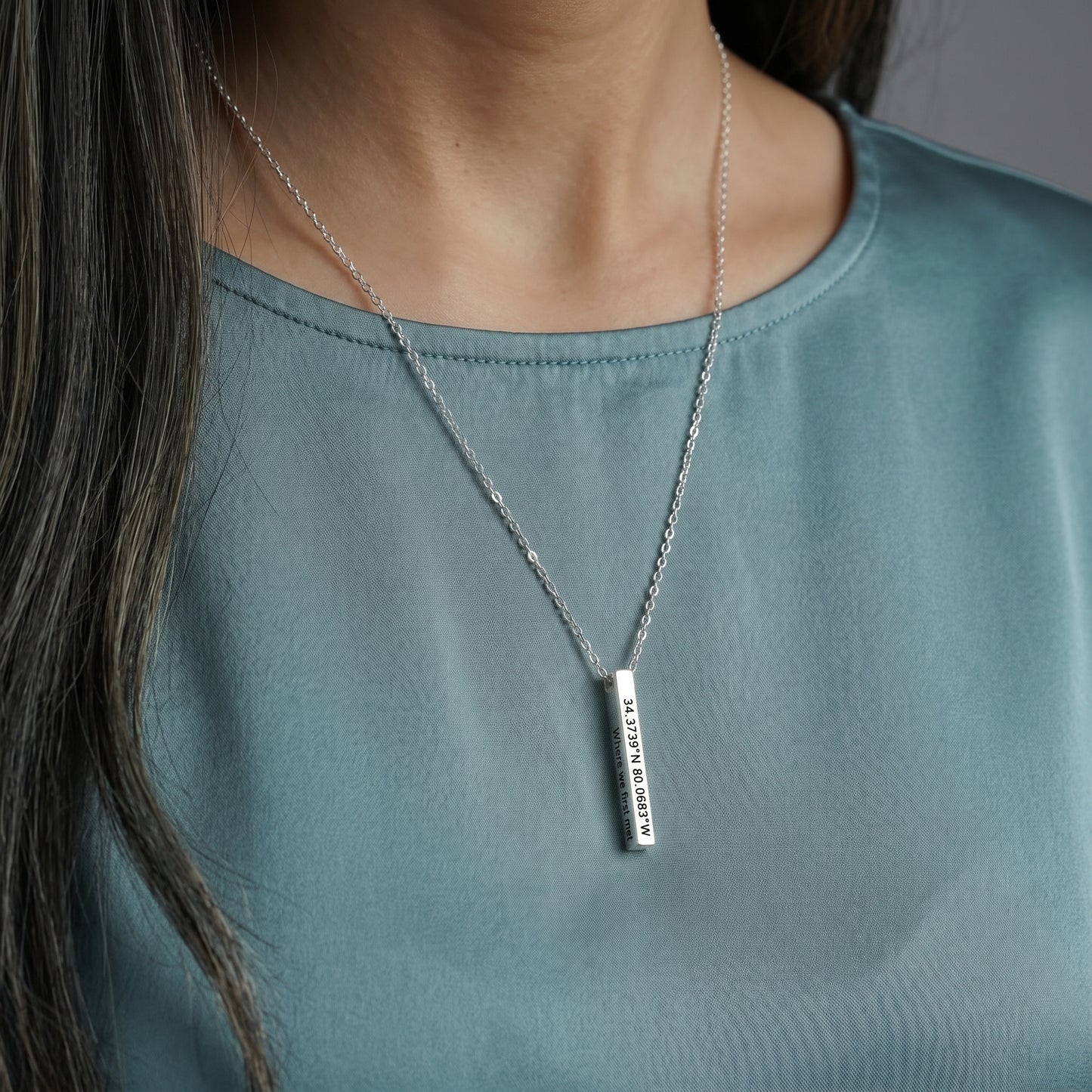 JWH personalized necklace gift