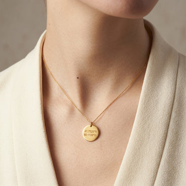 JWH personalized necklace gift