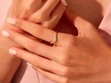 Tiara Wedding Band