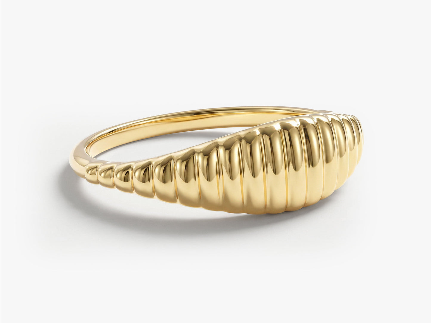 Minimalist Wavy Signet Ring
