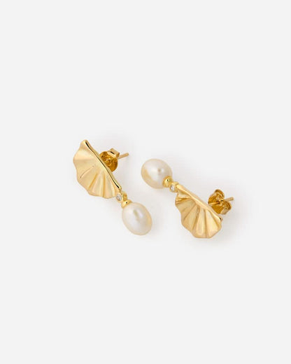 Elegant Gold Shell-Inspired Pearl Earrings Pearl Earrings