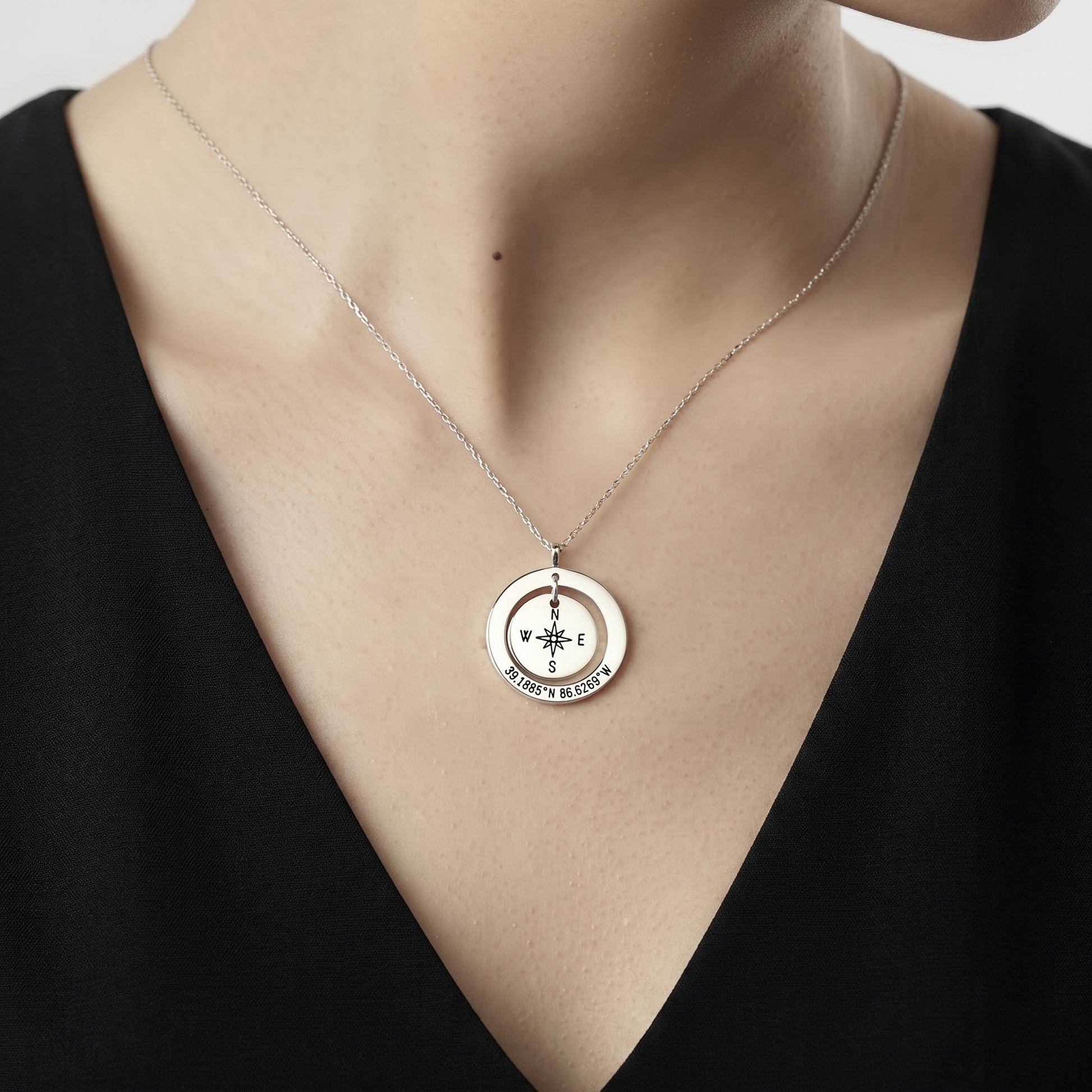JWH personalized necklace gift