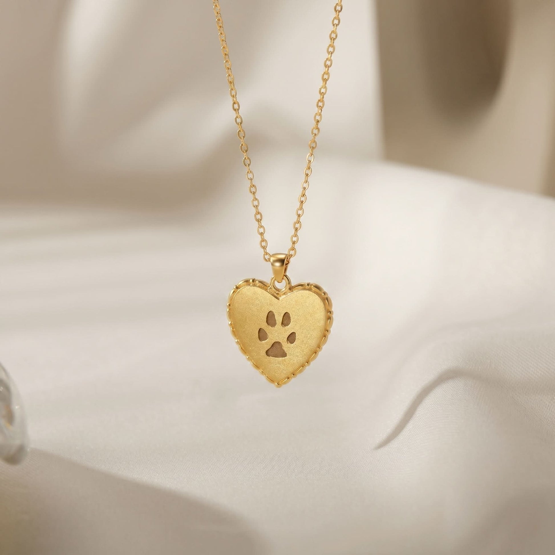 JWH personalized necklace gift