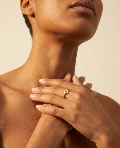 Personalized Gold Initial Signet Ring - Minimalist Elegance
