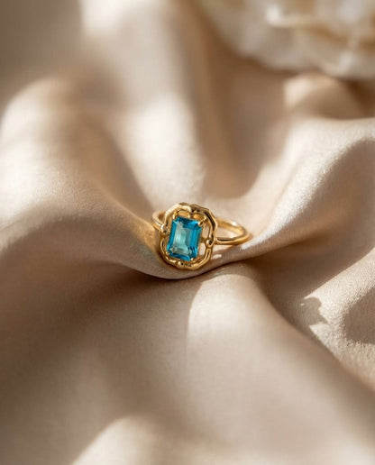 Vintage Gold Ring with Emerald Cut Blue Topaz